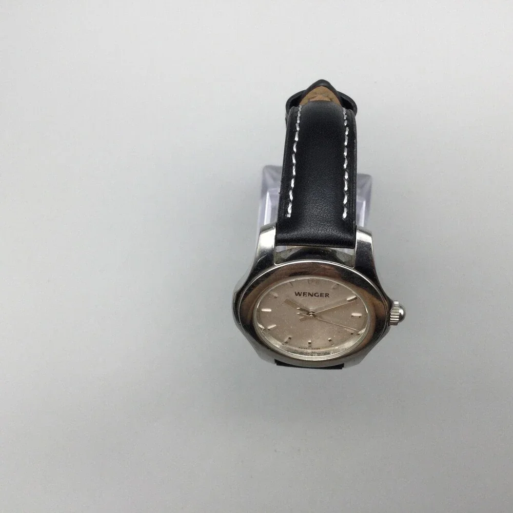 Wenger S.A.K. Design Womens Watch 35mm Silver Tone Date Leather New Battery